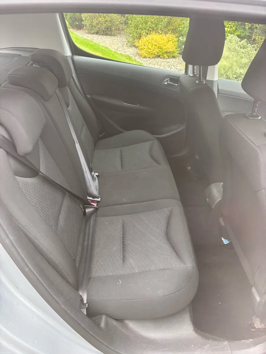 Peugeot 308 - Image 6