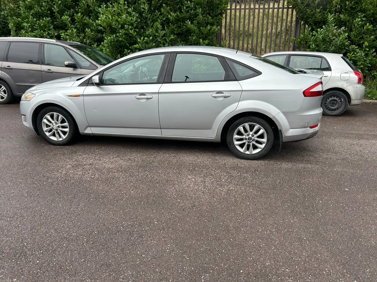 Ford Mondeo 2010 - Image 2
