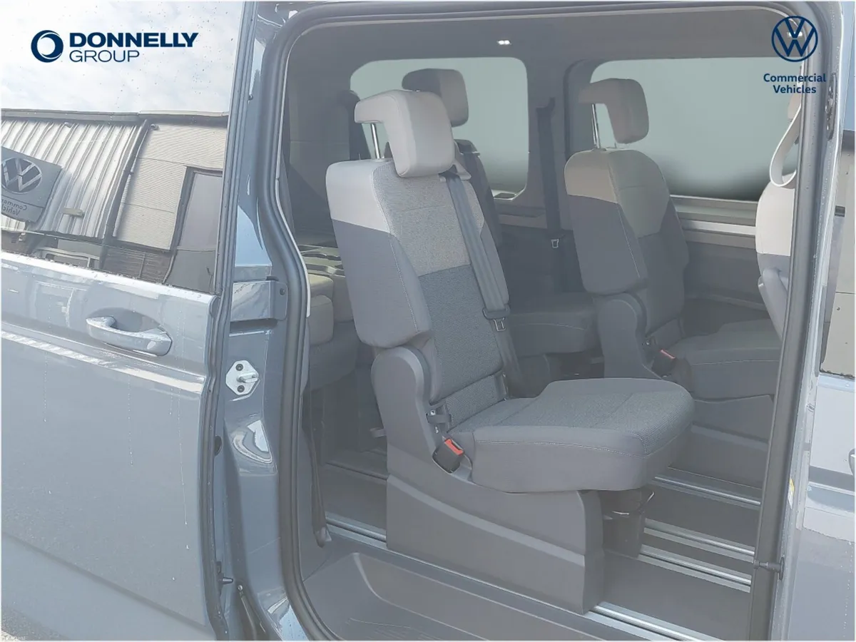 Volkswagen Multivan 1.5 TSI eHybrid Life 5dr LWB 4 - Image 5
