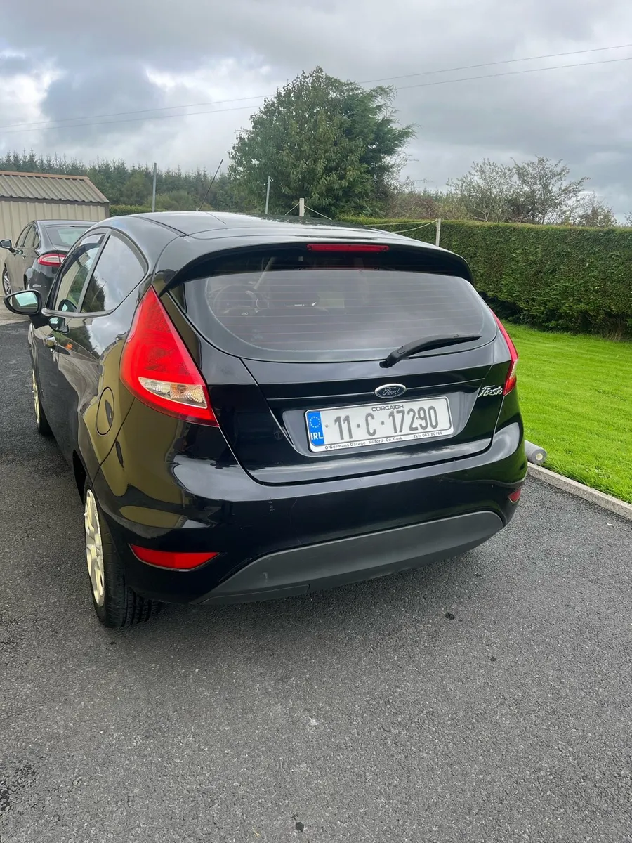 2011 Ford fiesta - Image 4