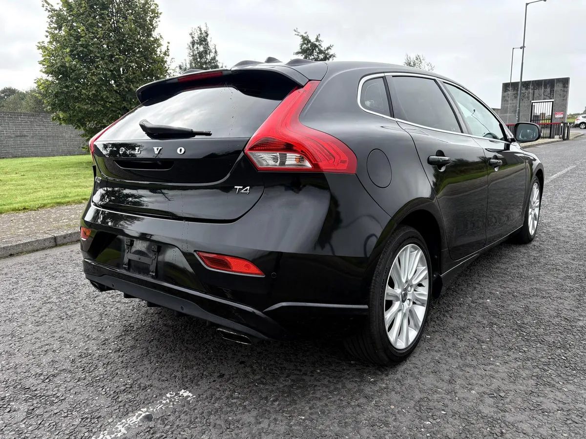 2015 Volvo V40, 1.6 Petrol, Automatic - Image 3