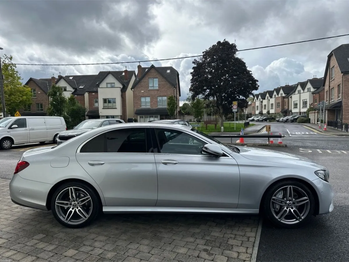Mercedes-Benz E-Class 220d AMG--Nappa Leather & Mo - Image 4