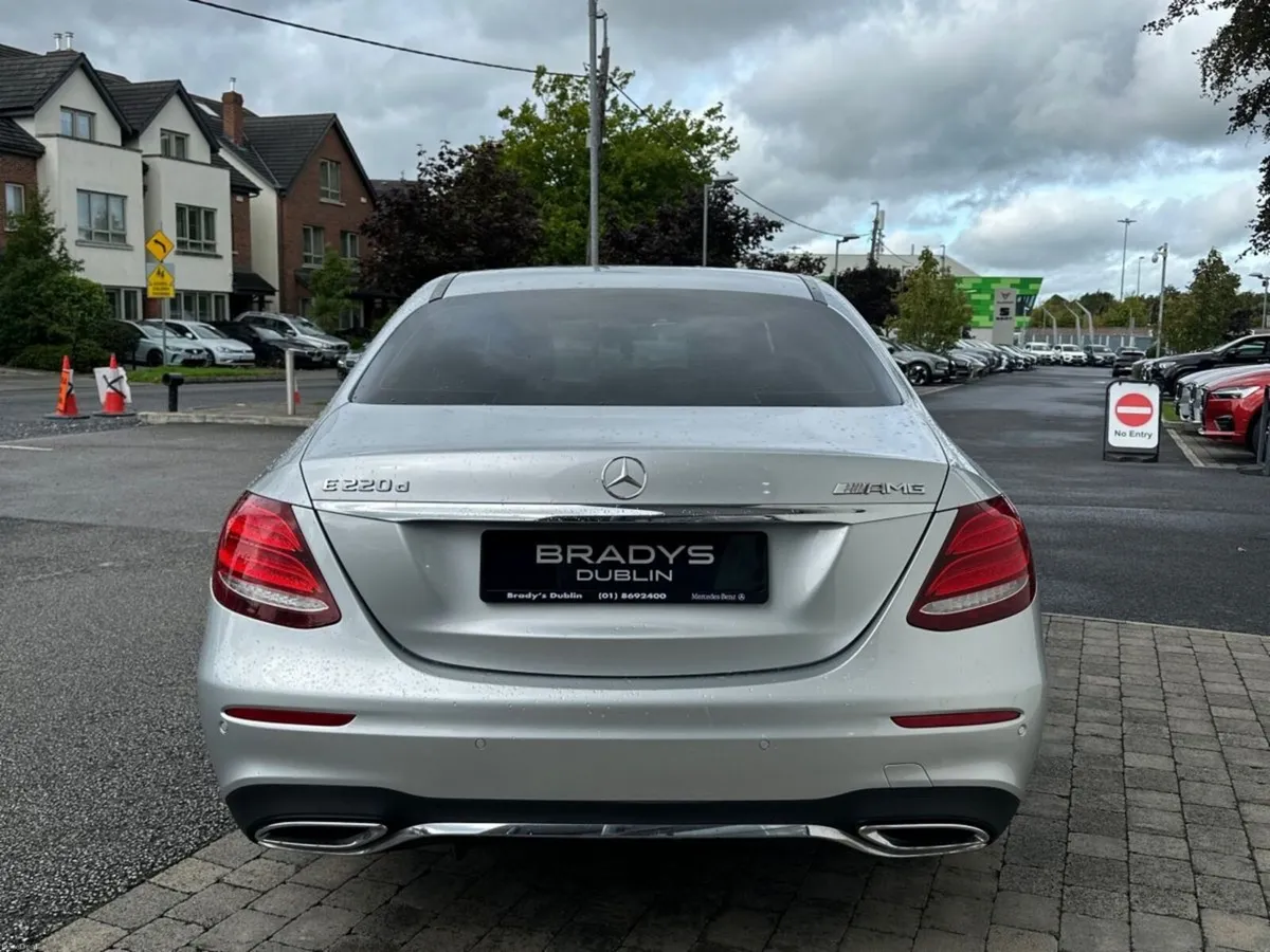 Mercedes-Benz E-Class 220d AMG--Nappa Leather & Mo - Image 5