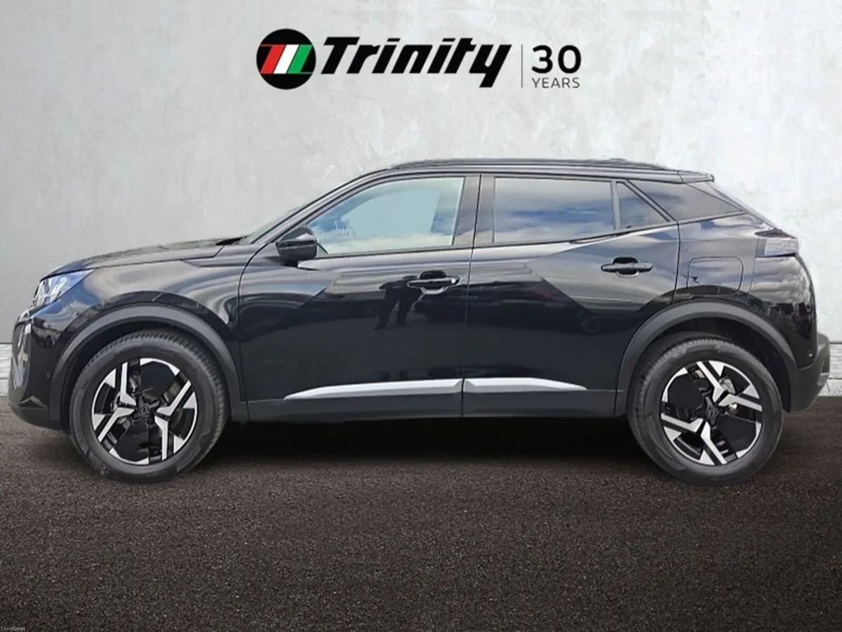 Peugeot 2008 ** NERA BLACK FINISH ** HYBRID ALLURE - Image 5