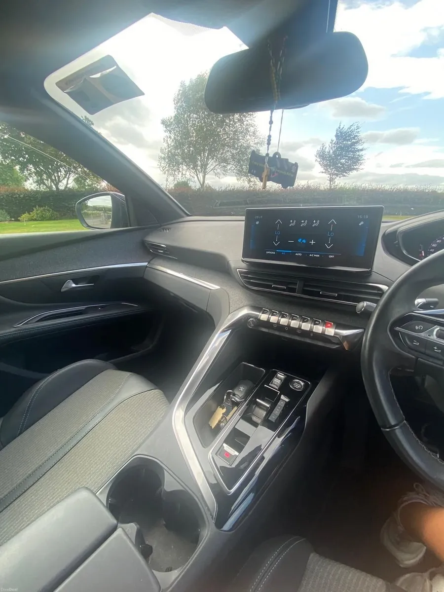 Peugeot 5008 2024 - Image 5