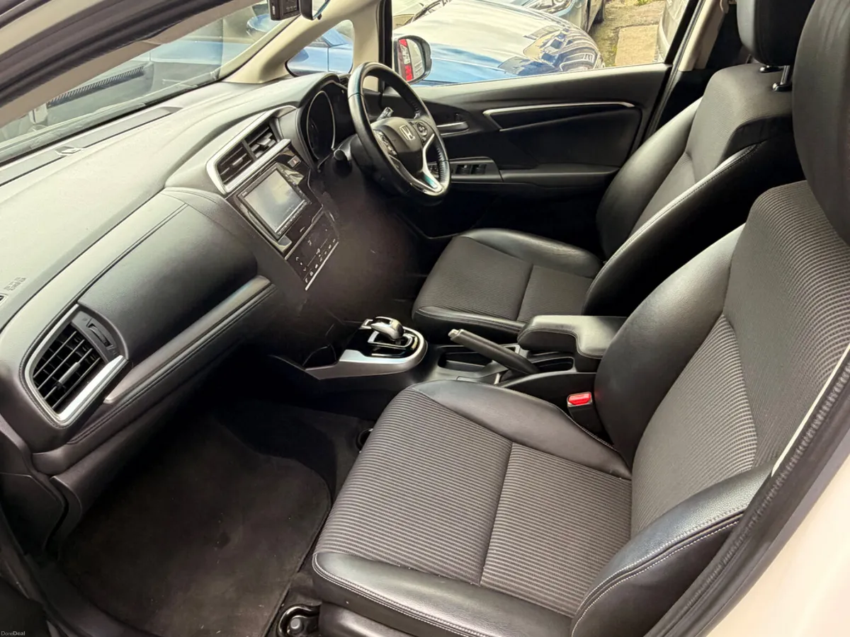Honda Fit/Jazz 2018  self charging hybrid - Image 2