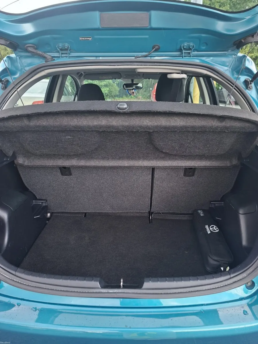 Toyota Yaris 2013 - Image 1