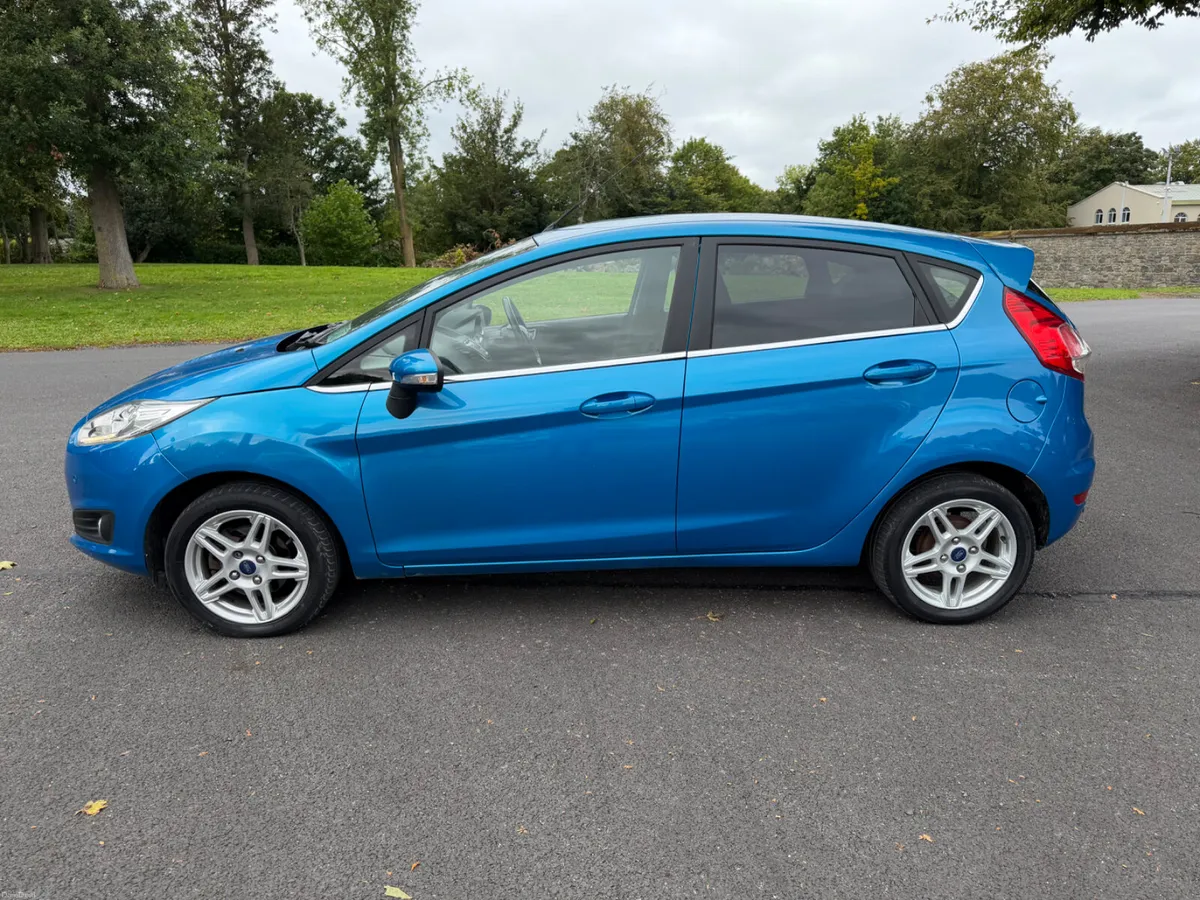 Ford Fiesta titanium - Image 6