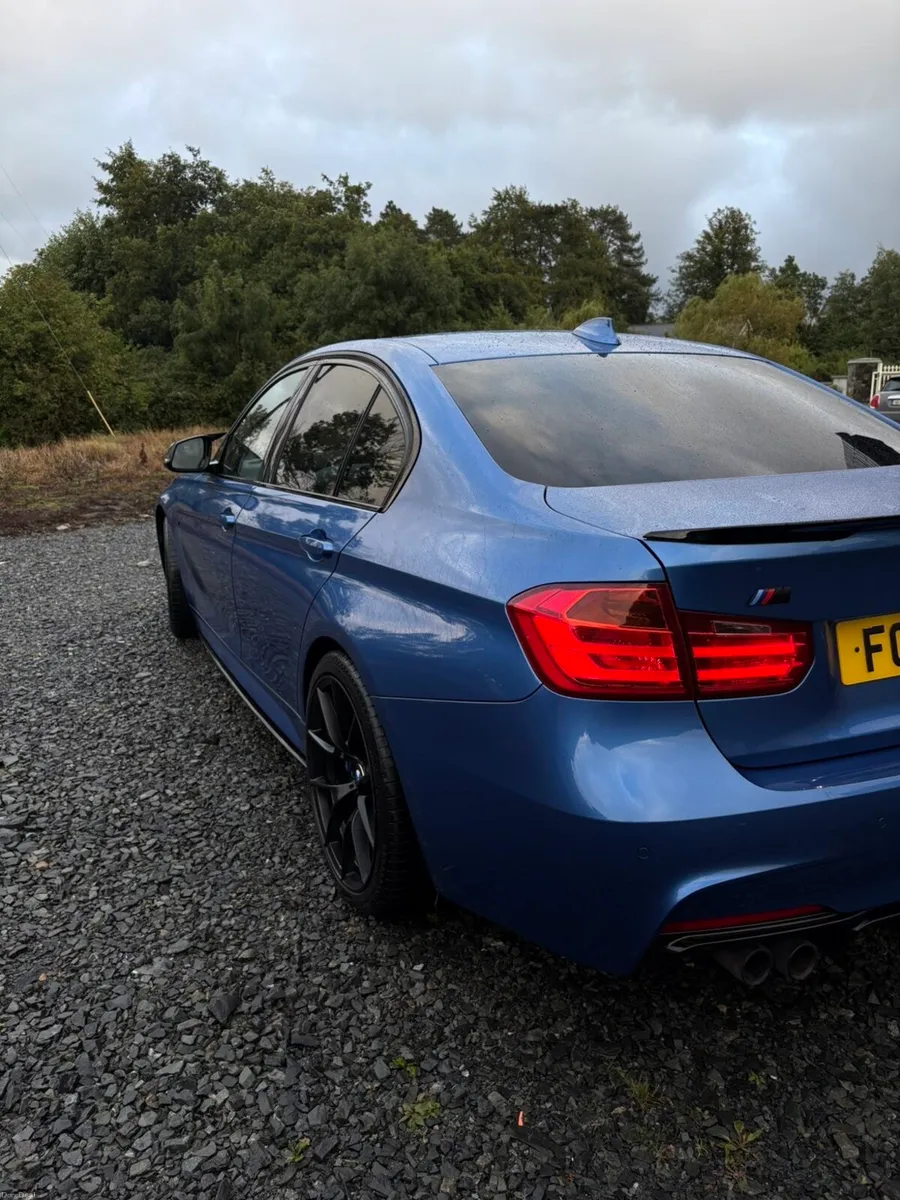 BMW 330d - Image 3