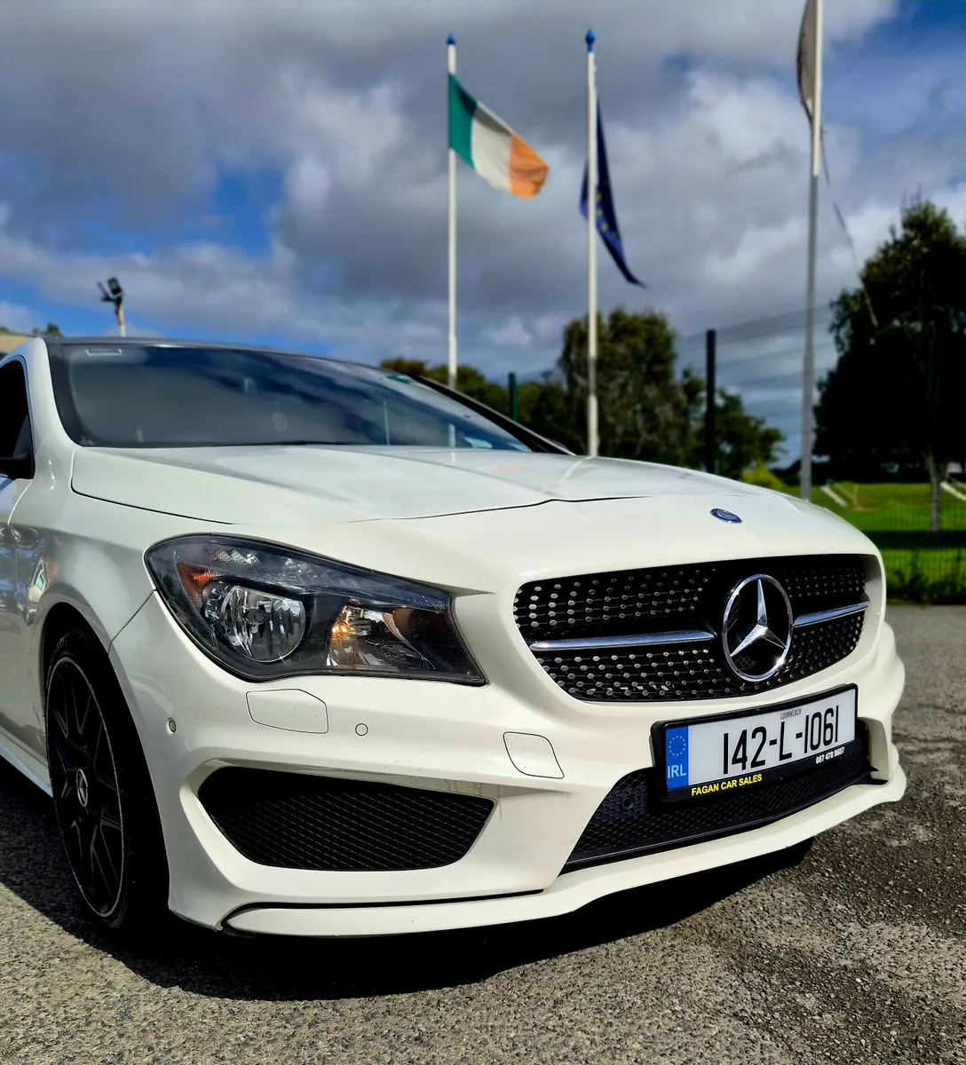 Mercedes-Benz CLA AMG //Automatic// White // - Image 4