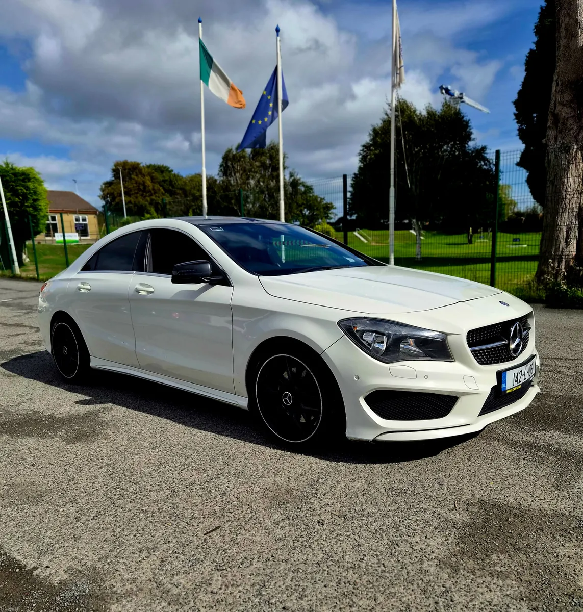 Mercedes-Benz CLA AMG //Automatic// White // - Image 1