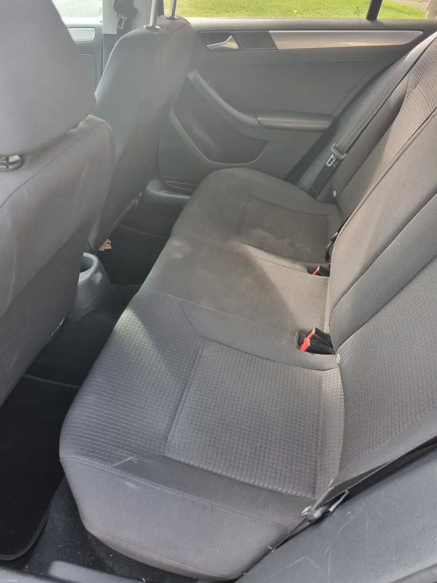 Volkswagen Jetta 2015 - Image 6