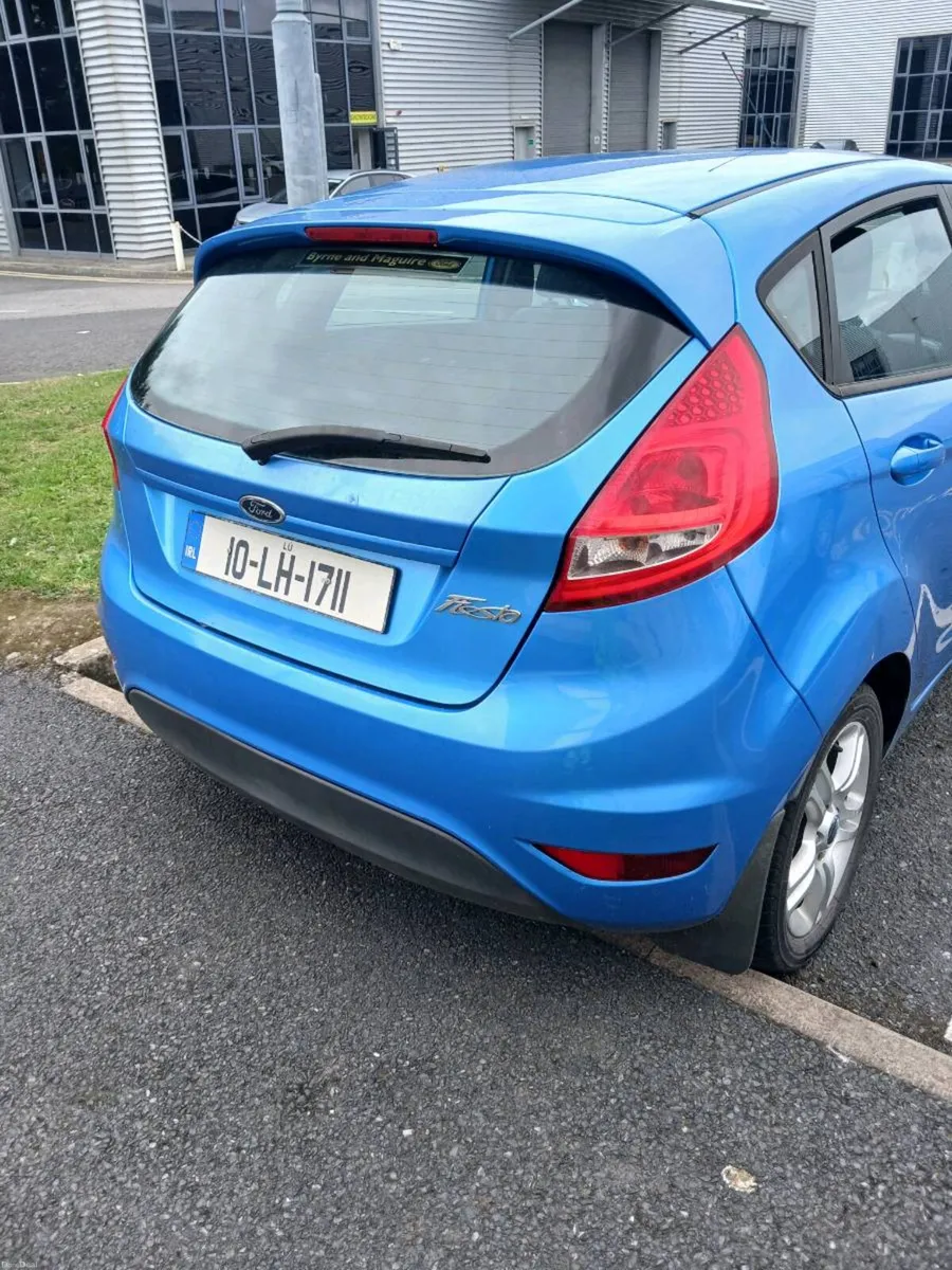 2010 ford fiesta - Image 3