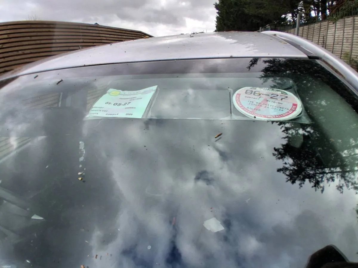 Toyota Corolla 2009 - Image 2