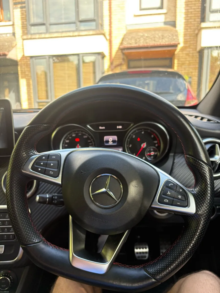 Mercedes-Benz A220D AMG Sport Line - Image 6
