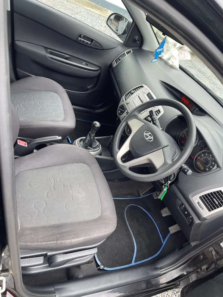 Hyundai i20 - Image 6