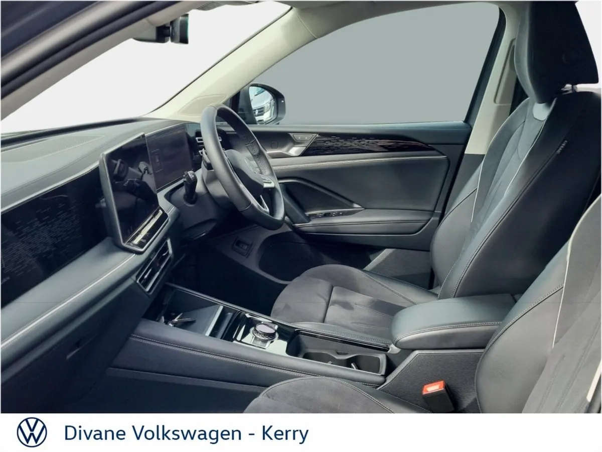 Volkswagen Tiguan ELEGANCE AUTO 2.0 TDI 150 BHP - Image 4