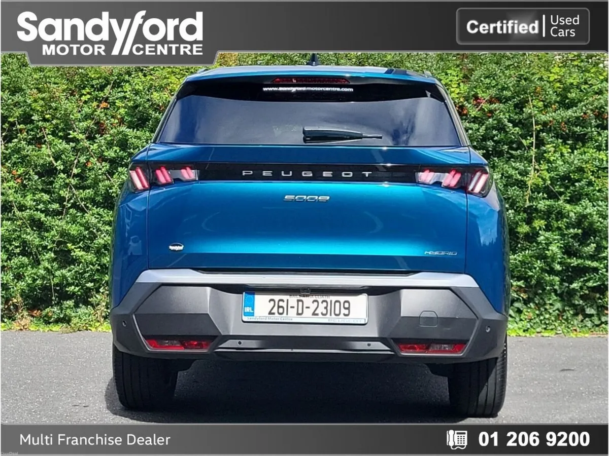 Peugeot 5008 1.2 MHEV 145bhp E-DCS6 Allure - Image 6