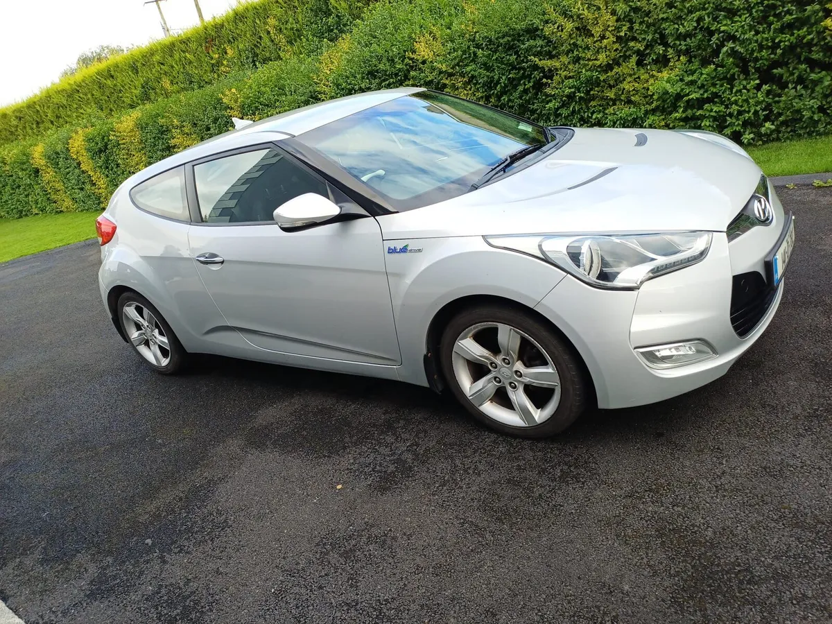Hyundai veloster - Image 1