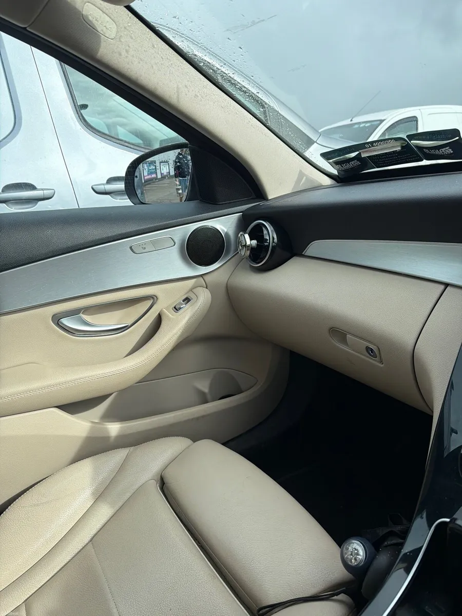 2107 Mercedes C350e - Image 6