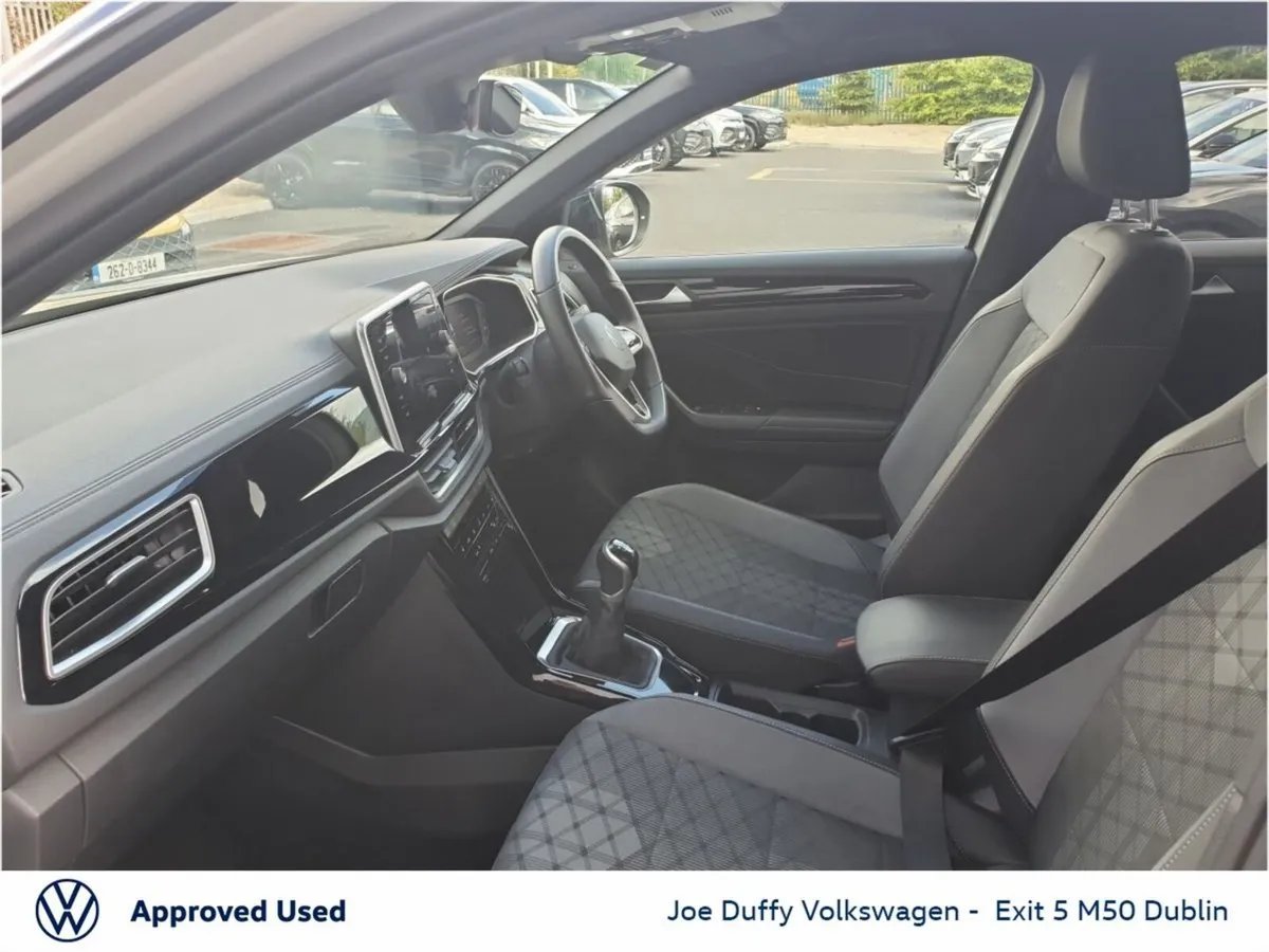 Volkswagen T-Roc R-LINE 1.0TSI 110HP MANUAL - Image 3