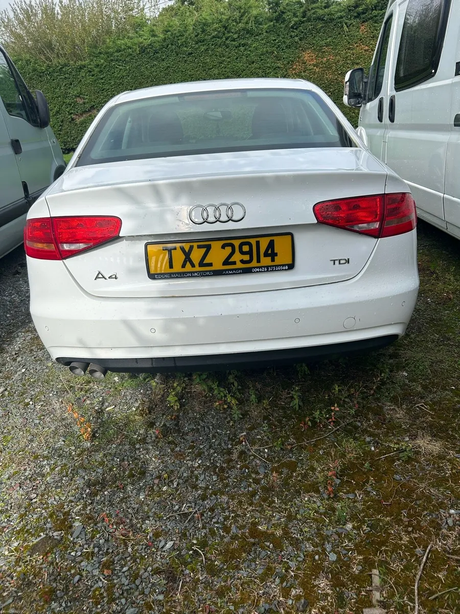 Audi A4 Technik 2.0L TDI White - Image 3