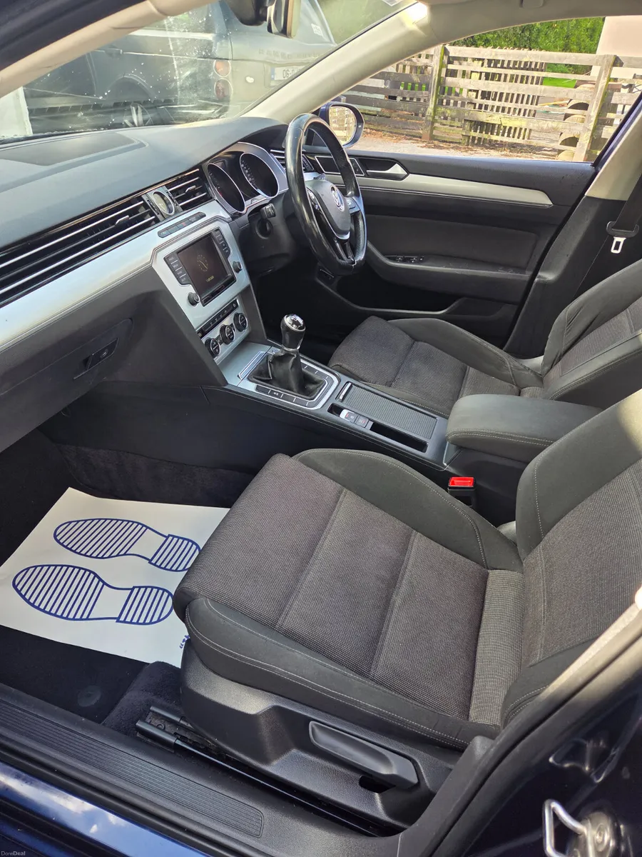 Volkswagen Passat 2015 - Image 6