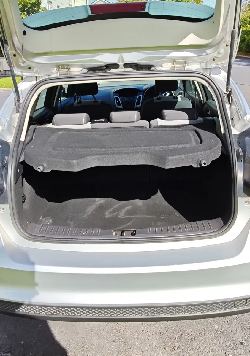 Ford Focus 2013 - Image 2
