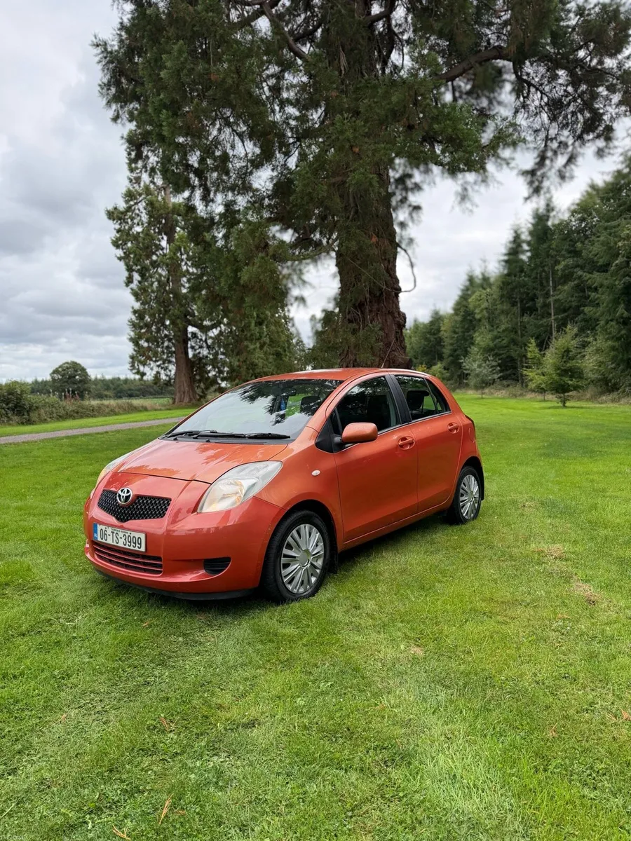 2006 TOYOTA YARIS 1.3 LUNA AUTOMATIC - Image 2