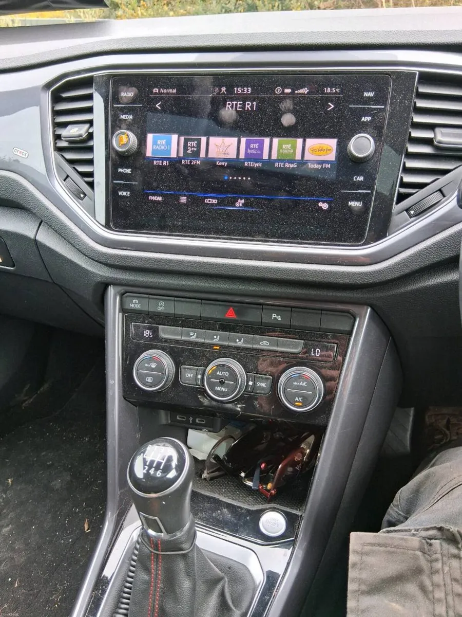Car - Image 4