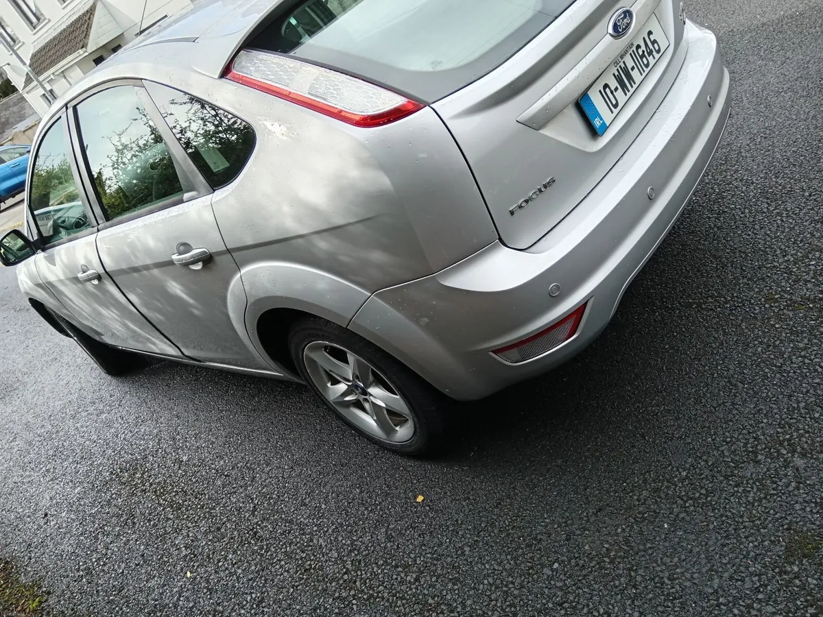 Ford Focus 2010 - Image 5