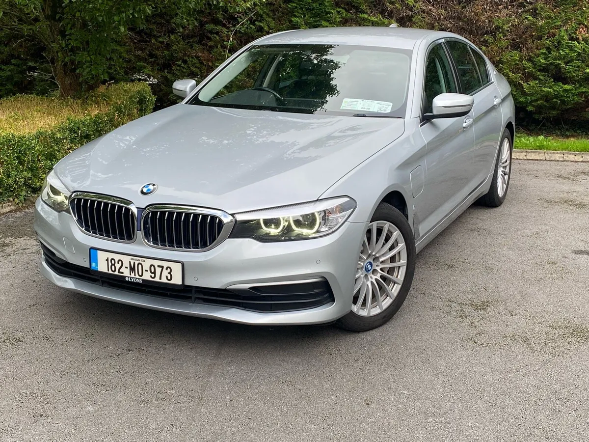 BMW 530e - Image 1