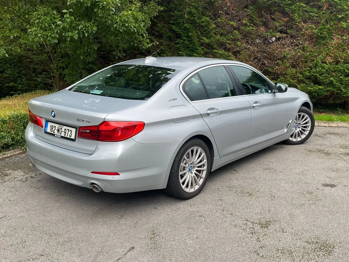 BMW 530e - Image 5