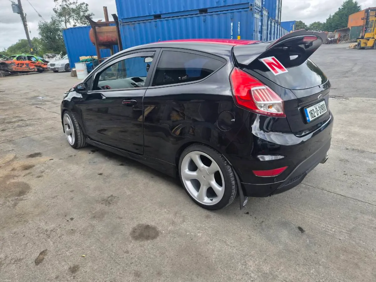 Ford fiesta black edition - Image 3