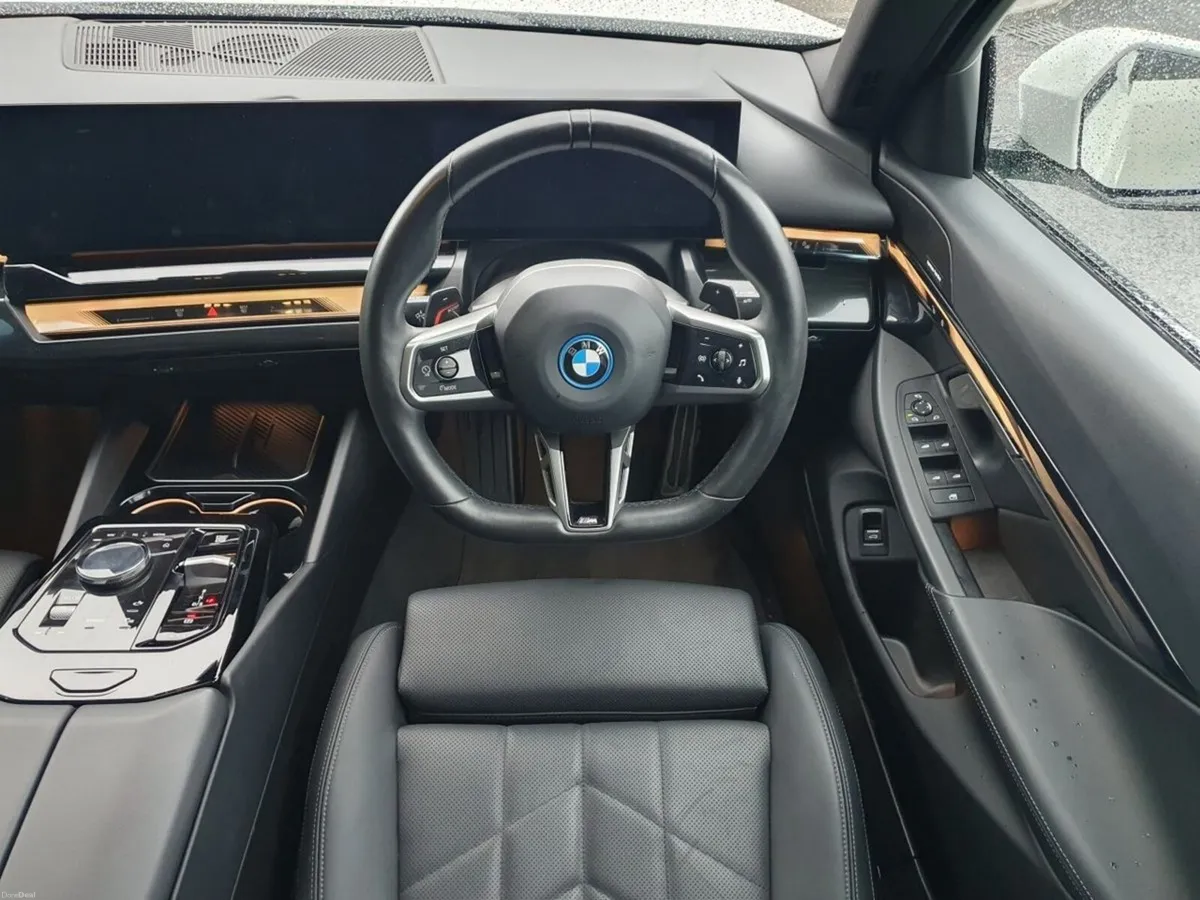 BMW 5-Series 530e M Sport Pro Saloon - Image 5