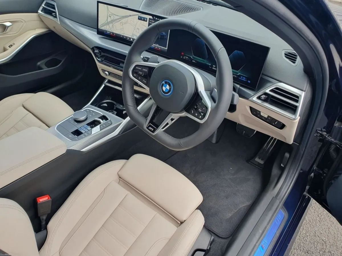 BMW 3-Series 330e M Sport Saloon - Image 6