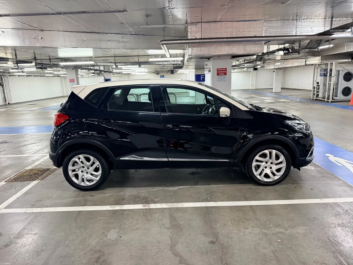 Renault Captur - Image 2