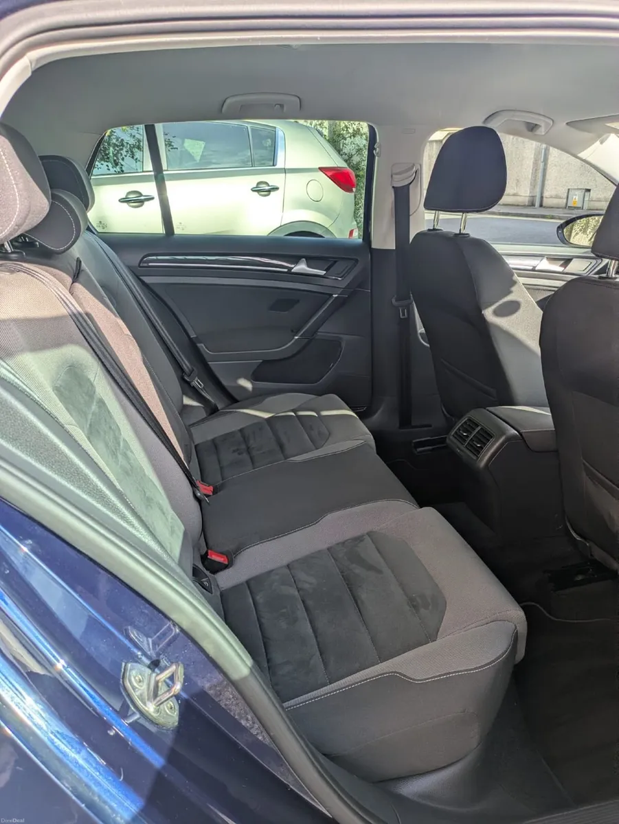 Volkswagen Golf 2018 - Image 2