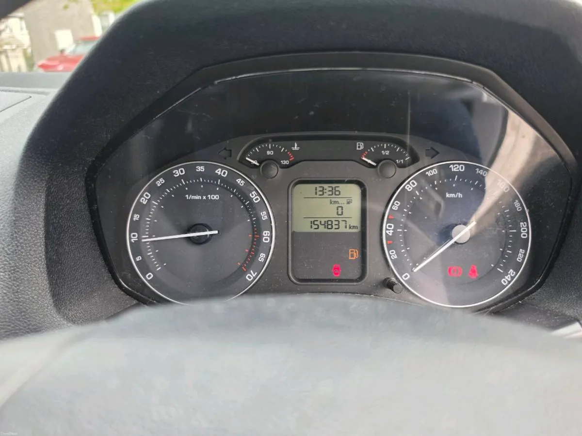 Skoda octavia 2008 1.4 petrol - Image 5