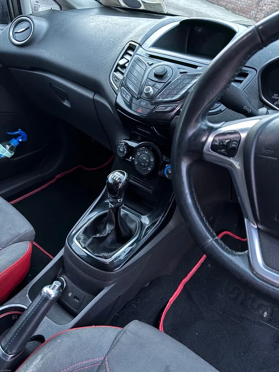 Ford Fiesta 2013 - Image 1