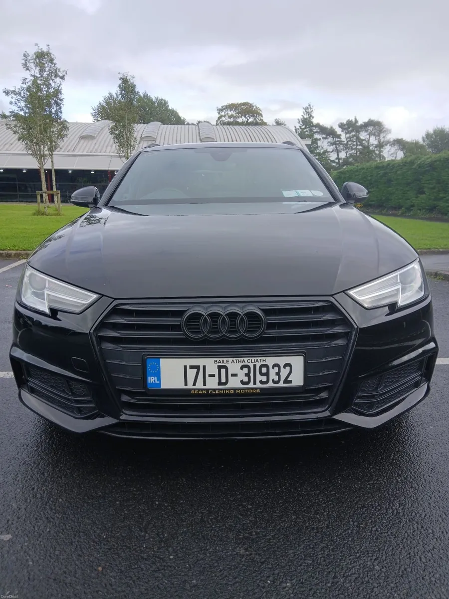 Audi A4 Avant S line Black Edition 2017 Automatic - Image 2
