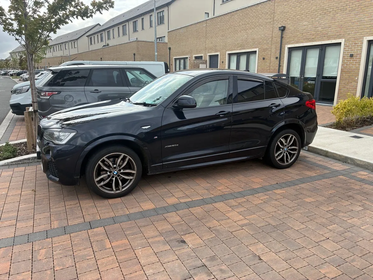 BMW X4 2015 2d - Image 2