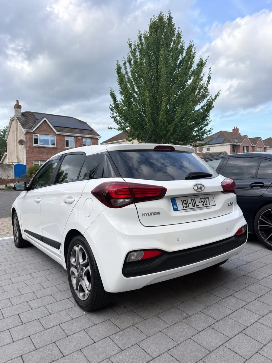 2019 Hyundai i20 1.2 Petrol 5 Door - Image 3