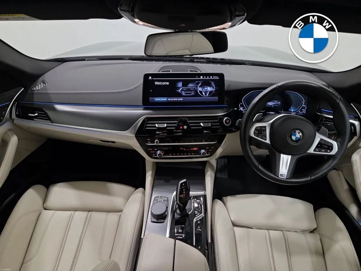 BMW 5-Series 530e M Sport Saloon - Image 4