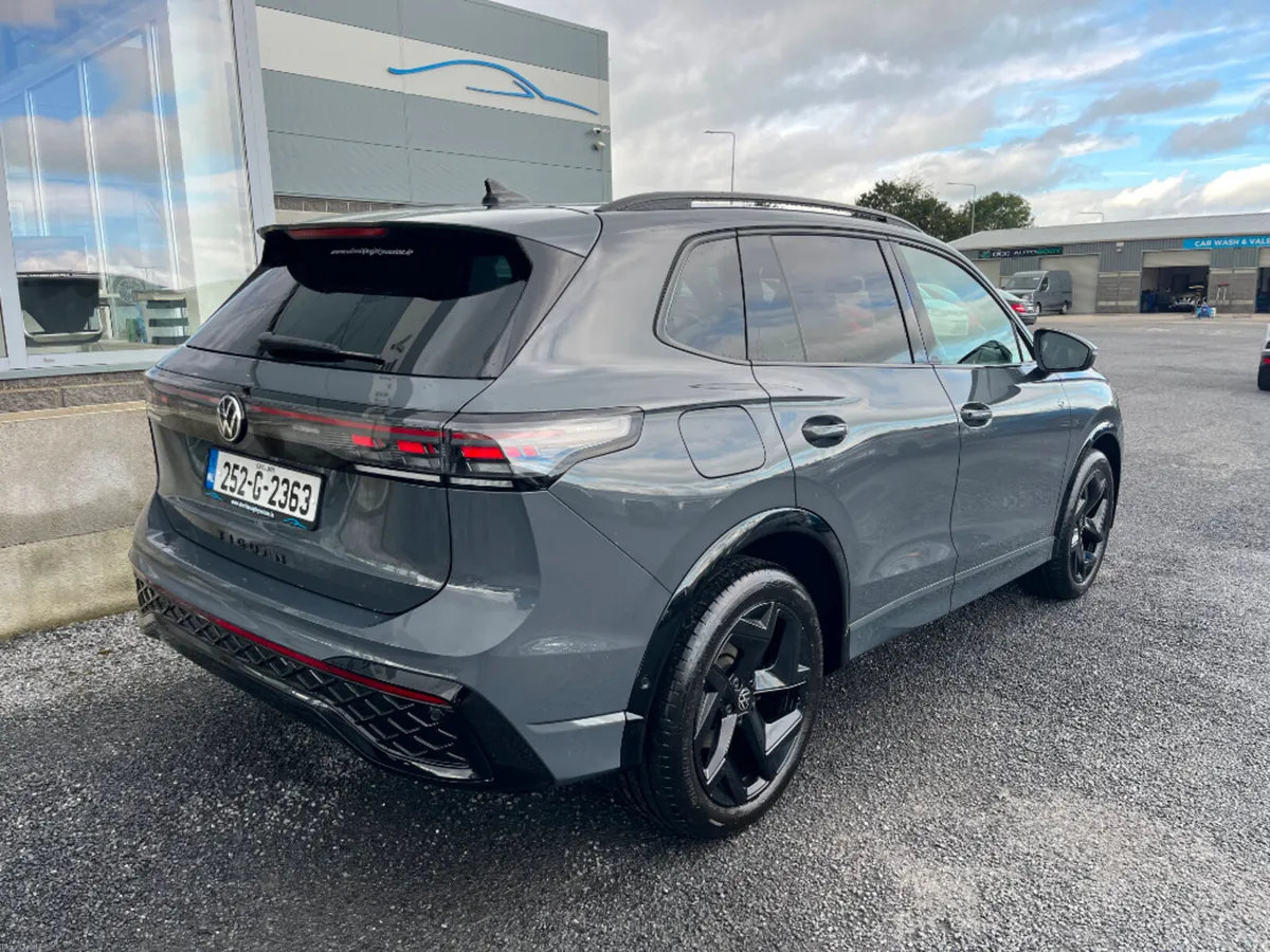 Volkswagen Tiguan R-LINE 2.0TDI DSG 150HP 5DR AUTO - Image 3