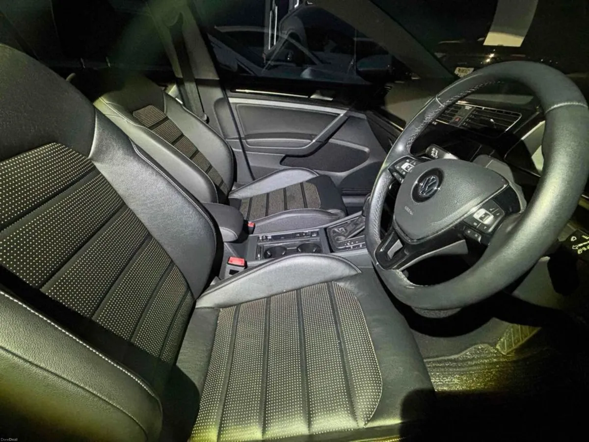 Volkswagen Golf TDI HIGH LINE MEISTER - Image 4