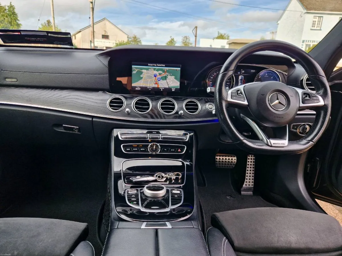171 Mercedes E220 Amg line Auto - Image 5