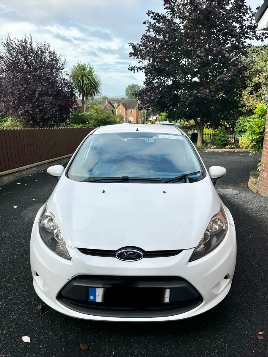 Ford Fiesta 2011 - Image 1