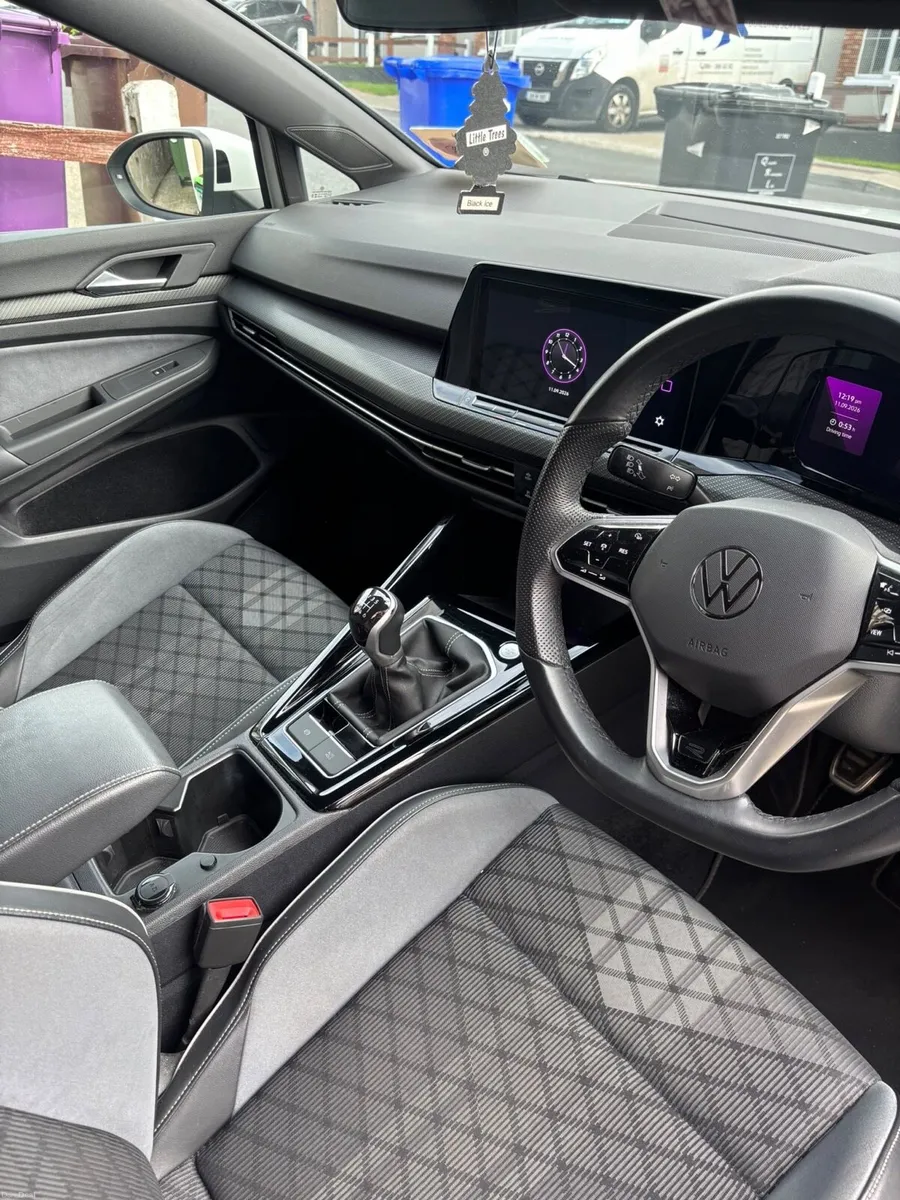 VW Golf R-Line - Image 5