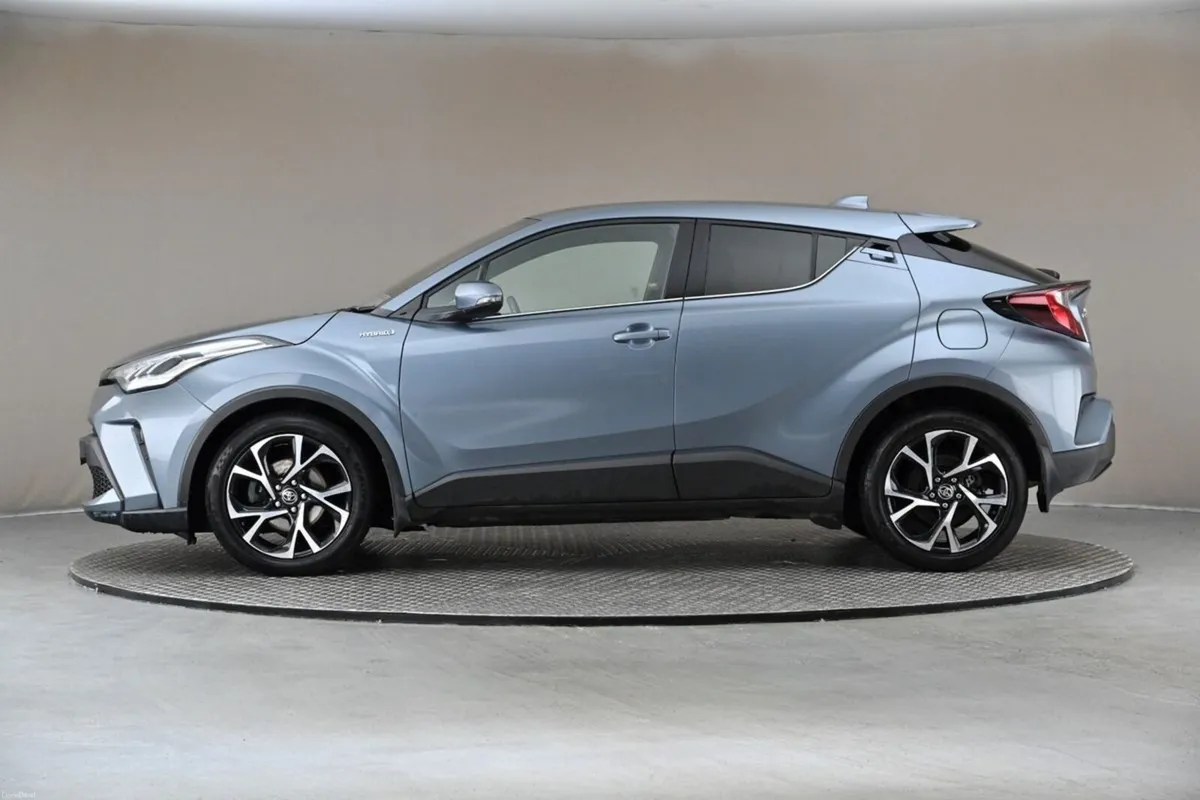 Toyota C-HR 1.8 HYBRID SPORT **PARK SENSORS**REVER - Image 5